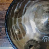 ساز هنگدرام|سازهای سنتی|ملایر, |دیوار