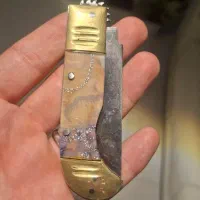 چاقو ضامن دار