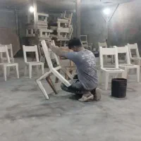 نجارو رنگکار