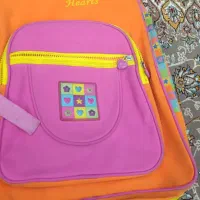 کیف مدرسه|کیف، کفش، کمربند|پرند, فاز ۶|دیوار