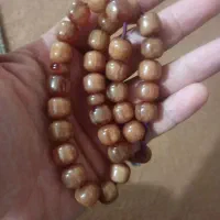 سه عدد تسبیح|کلکسیون اشیاء عتیقه|سردشت, |دیوار