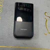 یک عدد گوشی تاشو