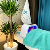 فیشیال تخصصی پوست ( پاکسازی مدرن )|خدمات آرایشگری و زیبایی|اصفهان, ملک|دیوار