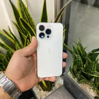اپل iPhone ۱۳ پرورنگ جذاب سفیدحافظه یه ترا ۱۵ تومن|موبایل|اصفهان, احمدآباد|دیوار