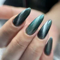 خدمات و آموزش ناخن(20%Off)