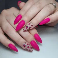 کاشت ناخن،ترمیم ناخن، مدل ناخن همراه با هدیه ویژه|خدمات زیبایی و سلامت|رشت, منظریه|دیوار