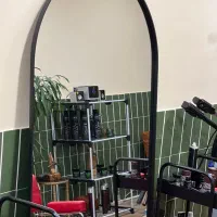 همکاری در آرایشگاه مردانه