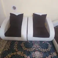 مبل به خاطر کمبود جا