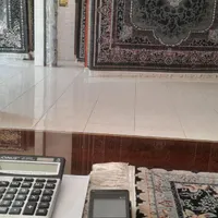 خانم فروشنده نیاز داریم فروشنده فرش