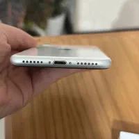 iphone SE 2020 128G|موبایل|شیراز, فرهنگ شهر|دیوار