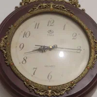 ساعت دیواری قدیمی  در حد نو