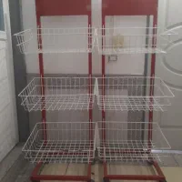 قفسه سبدی ایستاده