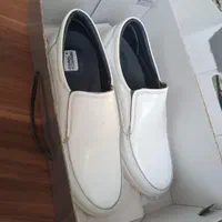 کفش اسپرت نو قیمت 300