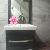 روشویی کابینتی کشو دار در حد نو