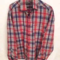 تعدادی  پیراهن مردانه یک ایکس ۲۰۰ تومان