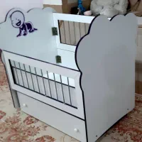 تخت خواب گهواره دار|تخت و صندلی بچه|شیراز, امام حسین|دیوار