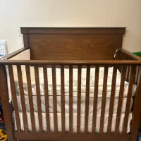 تخت کودک و دو عدد تشک رویا