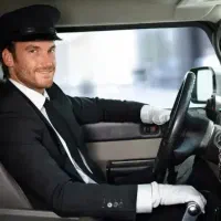 استخدام راننده با خودرو