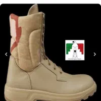 پوتین ولباس مرزبانی|لباس|اسفراین, |دیوار