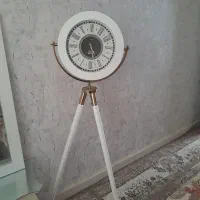 ساعت پایه دار