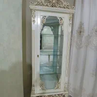 بوفه ۴ طبقه شیشه ای