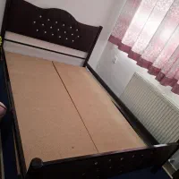 تخت دونفره فلزی