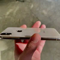 آیفون xs گلد بسیارتمیز