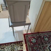 سطل داخل کابینتب