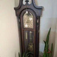 ساعت ایستاده چوبی