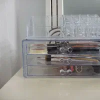 استند ارایشی