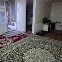 طبقه هم کف از دو طبقه راه جدا