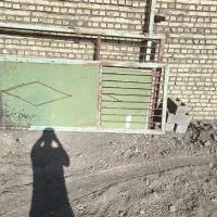 درب حیاط بزرگ