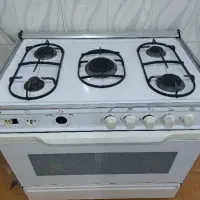 اجاق گاز و یخچال