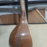 سه تارفروشی