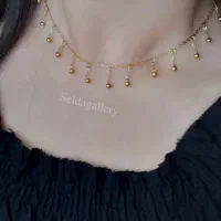 بدلیجات و گردنبند و دستبند و گوشواره