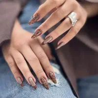 انجام خدمات تخصصی ناخن