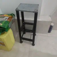 چهارپایه فلزی بسیارمحکم|صندلی و نیمکت|شیراز, کوشک میدان|دیوار