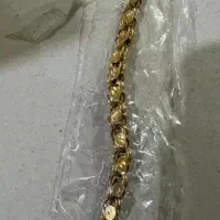 یه لنگه گوشواره طلا پیدا شده