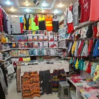 فروشنده خانم.