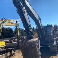 بیل ولو ۲۱۰ مدل ۲۰۰۶ خیلی کم کار|خودرو سنگین|اصفهان, آبشار|دیوار