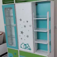 کمد بچه (در مخفی )+ ۲ تا تخت+ ۲ تا پاتختی و هدیه