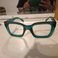 چاقو و عینک