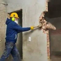 حفاری ولایه روبی چاه آب و تخریب وبازسازی ساختمان