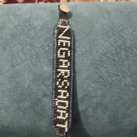 دست بند زندان بافت.|بدلیجات|علیآباد کتول, |دیوار