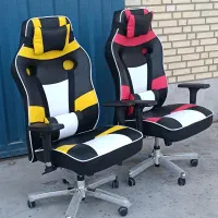 خیاط صندلی اداری و کارگر ساده