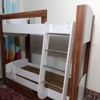 تخت دو طبقه سالم|تخت و صندلی بچه|مشهد, عبادی|دیوار
