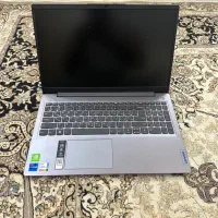 لب تاپ نو فقط باز شده