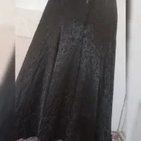 یک عدد چادر ساده و یک چادر نقاب دار