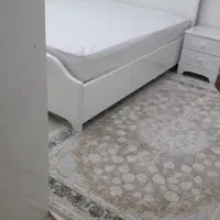 تخت خواب دونفره روش سلفون بوده