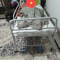 تخت بیمارستانی کاملا سالم باتشک امواج دار سالم